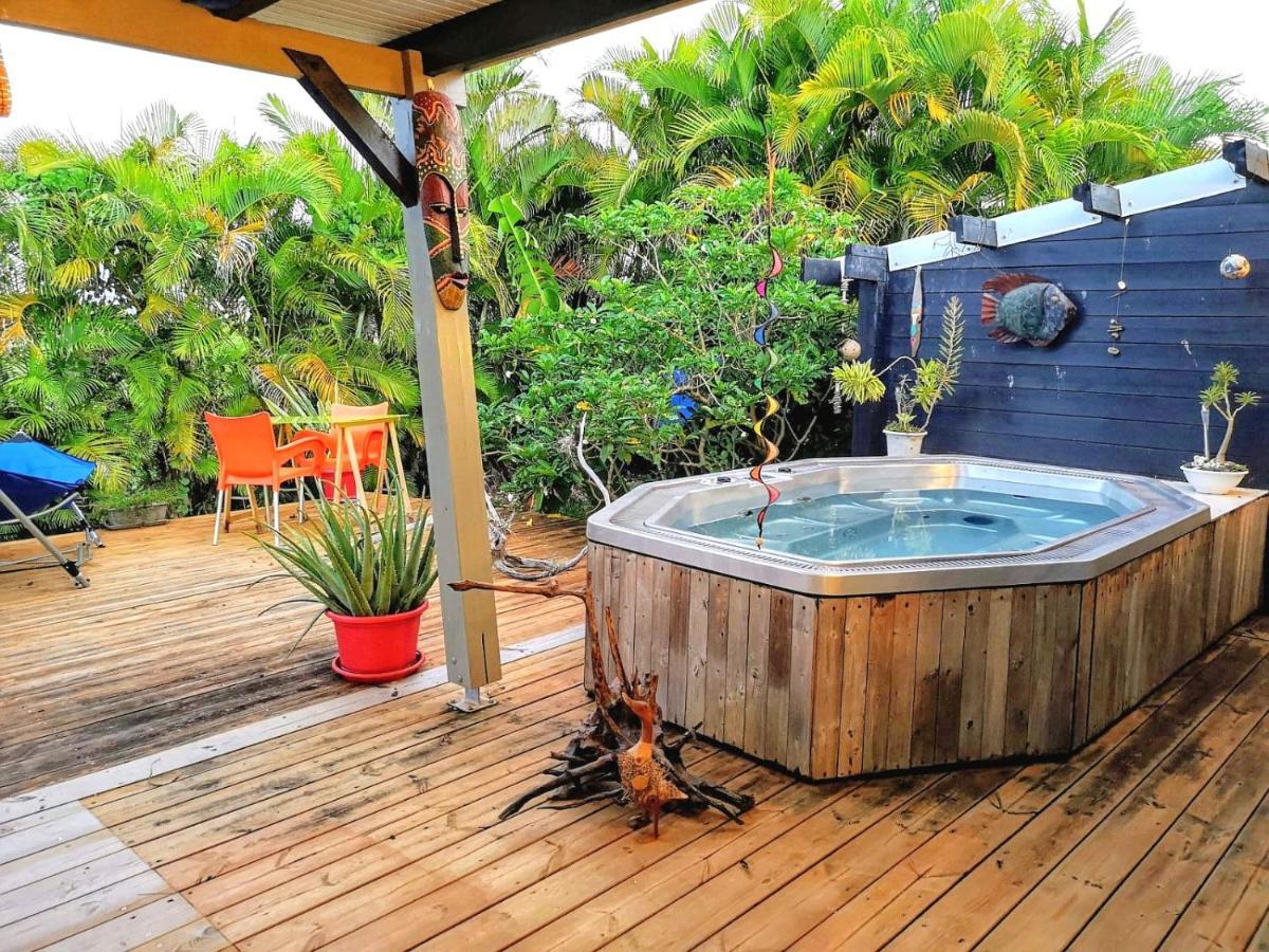 Bungalow La Perle - Jacuzzi - Piscine Saint-Francois  Exterior photo